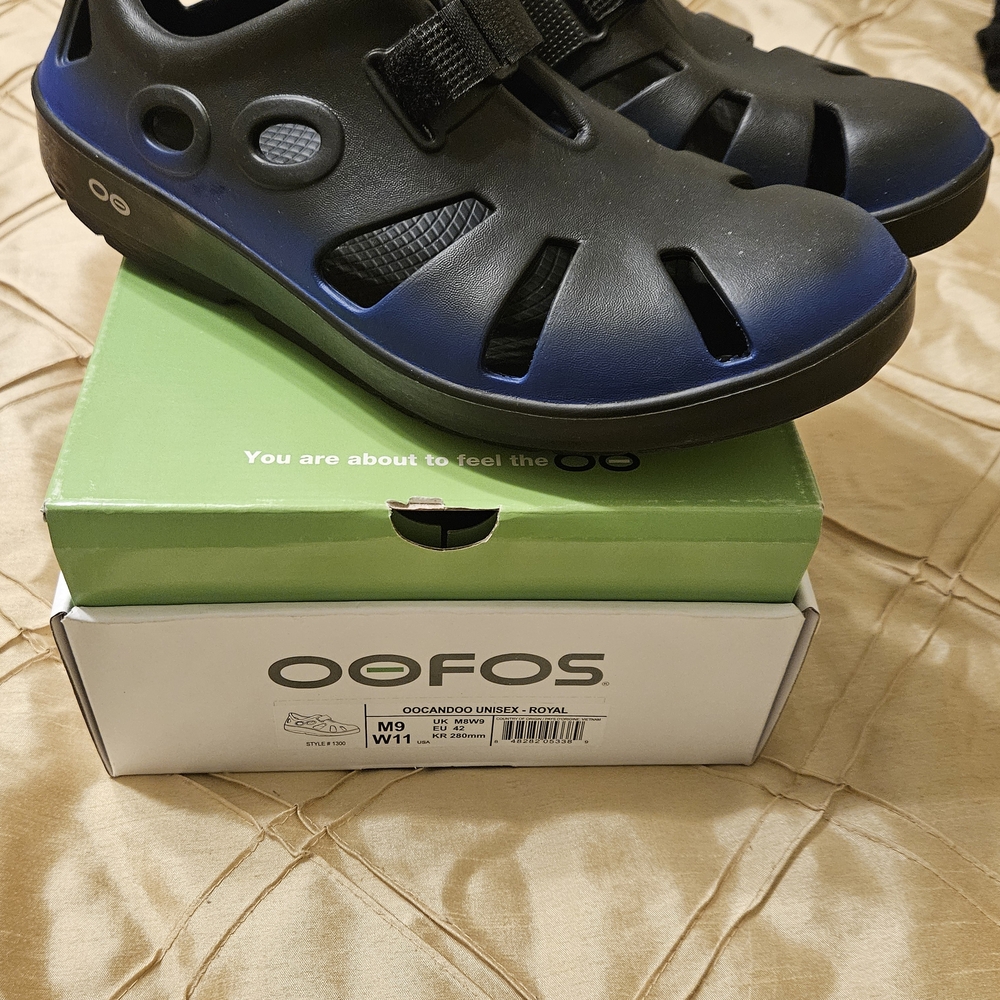OOFOS Oocandoo Adult Unisex Sandals